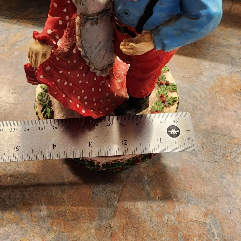 SANTA & MRS. CLAUS SANKYO MUSIC BOX - TESTED WORKING VINTAGE